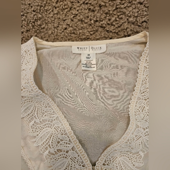White House Black Market Cream Silk Blend Lace Sleeveless Blouse, Size XS - Picture 2 of 6